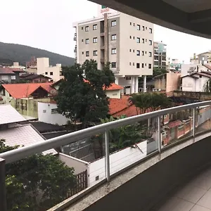 Edificio Frankfurt Apartamento Bombinhas